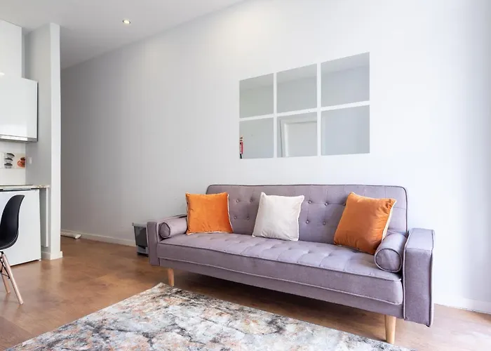 Santa Catarina Housing