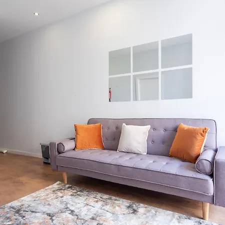 Santa Catarina Housing