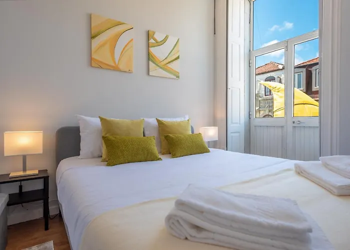 Santa Catarina Housing